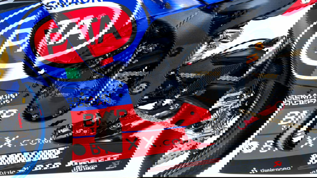 Yamaha celebrates with limited edition world champion bike 11 2021 YAM R1TOPRAK EU REPLICA DET 004 03 preview