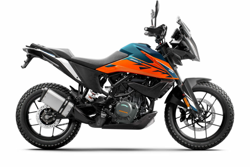 New KTM 390 Adventure for 2022 14 417272 KTM Adventure 390 MY22 BLUE 90 Right