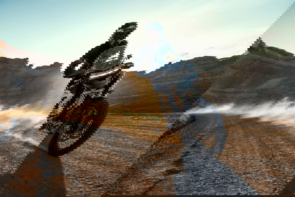 Triumph Tiger 1200 presented 18 Tiger 1200 Rally Pro MY22 N4I7577 ML