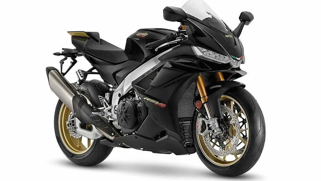 Aprilia RSV4 Factory Ultra Dark 3