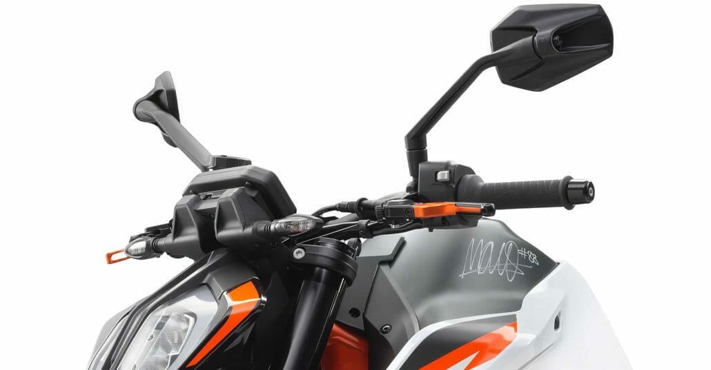 Motorcycle auction for a good cause 5 KTM Motorrad reference 2