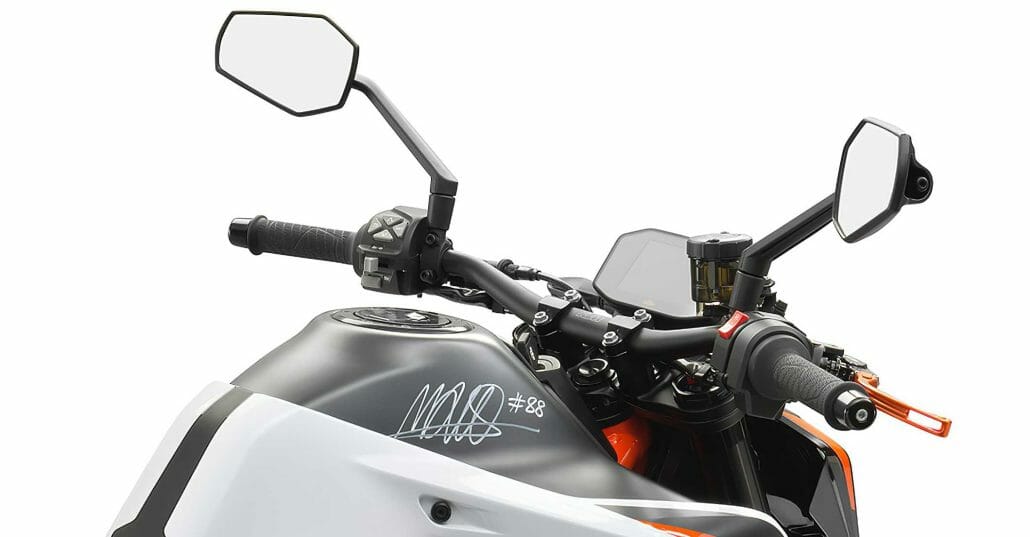 Motorcycle auction for a good cause 7 KTM Motorrad reference 4