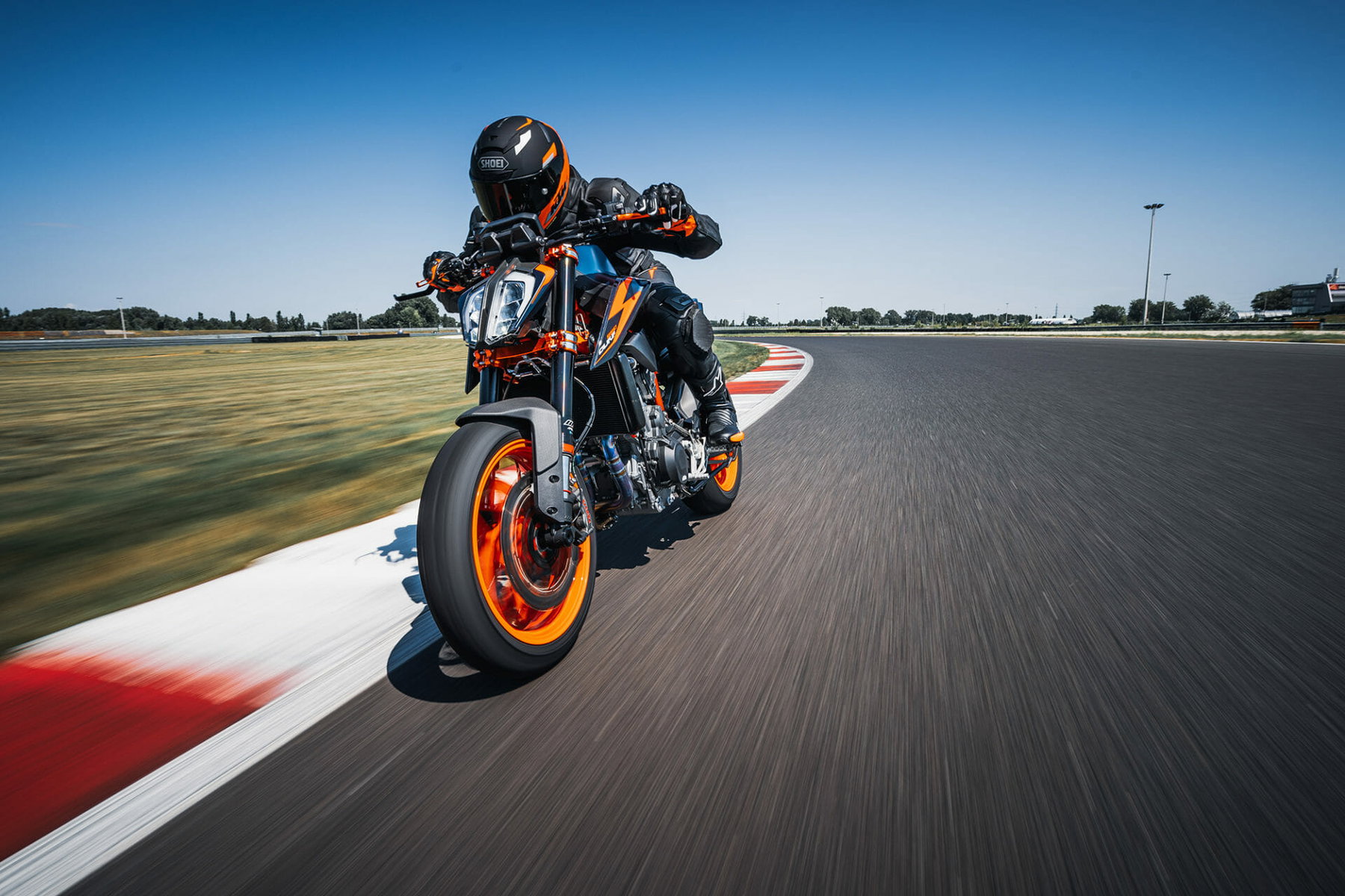 KTM 890 Duke R 2022