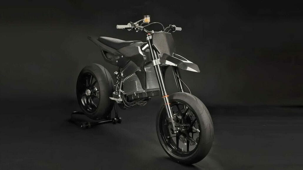 Axiis Liion Prototype – Supermoto with brutal power-to-weight ratio Axiis LIION Supermoto Elektromotorrad 3