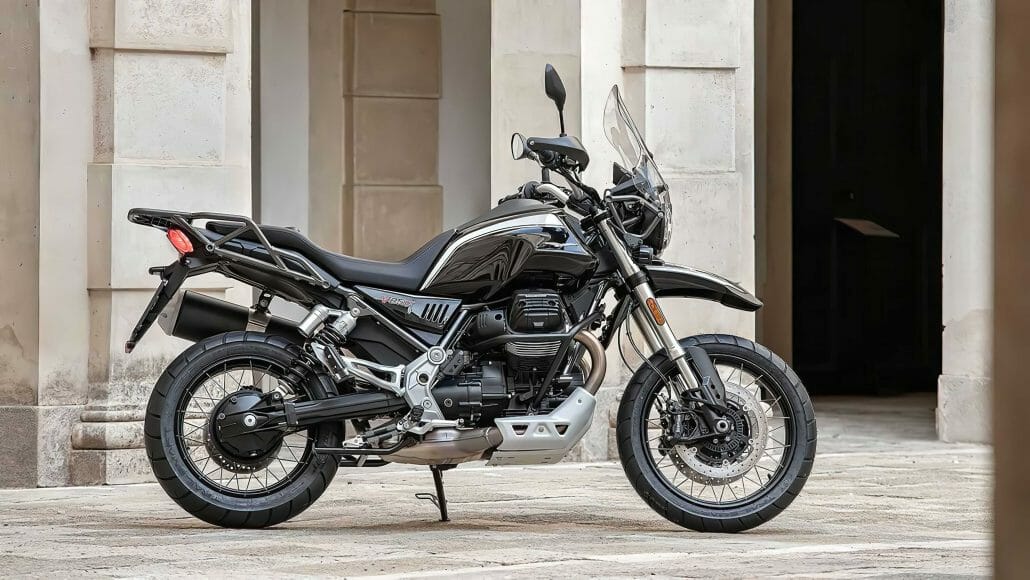 New colors for the Moto Guzzi V7 and V85 TT Moto Guzzi V85 TT Guardia dOnore