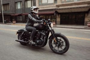 Harley Davidson Iron 883 Motorcycle News App Motorrad Nachrichten App MotorcyclesNews 14