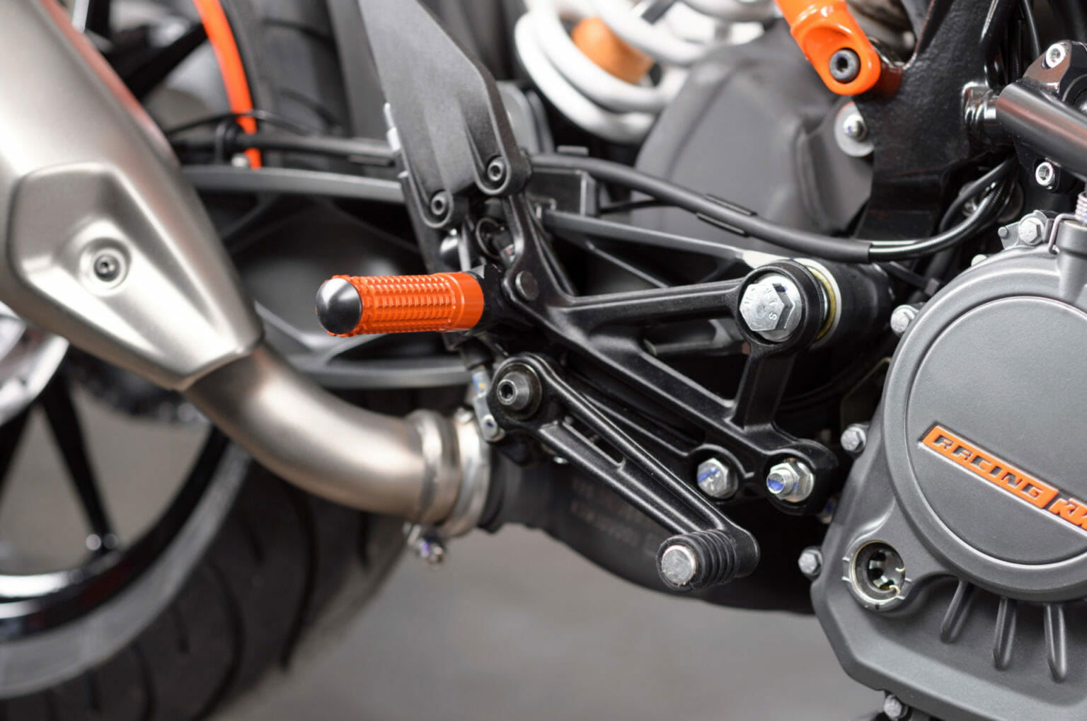 Neu bei POLO: Fußrasten Mizu Race & Flex Race 60381220020 00 PEVI 1