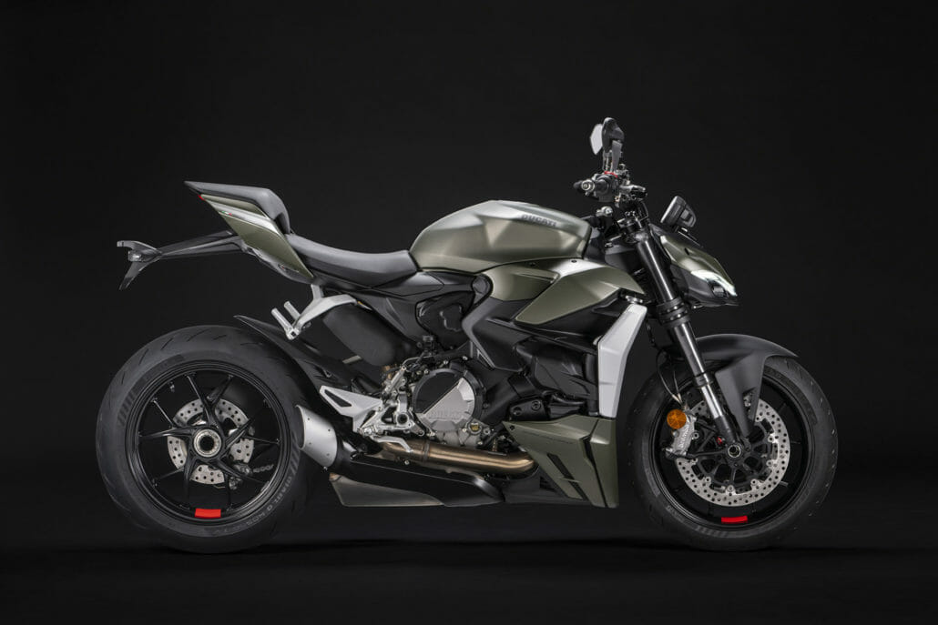 Ducati Streetfighter V2 bekommt eine zusätzliche Farbvariante Ducati Streetfighter V2 Storm Green 2