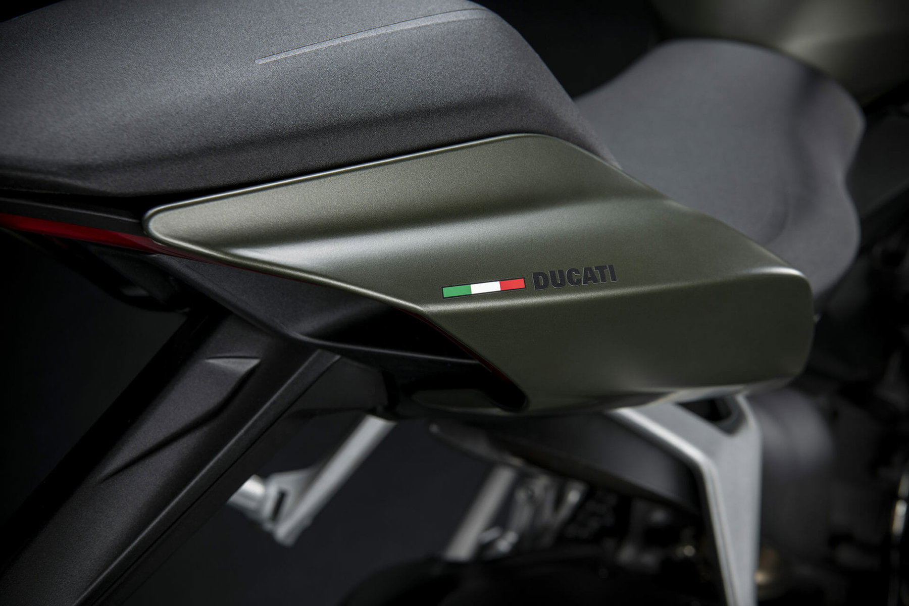 Ducati Streetfighter V2 2025