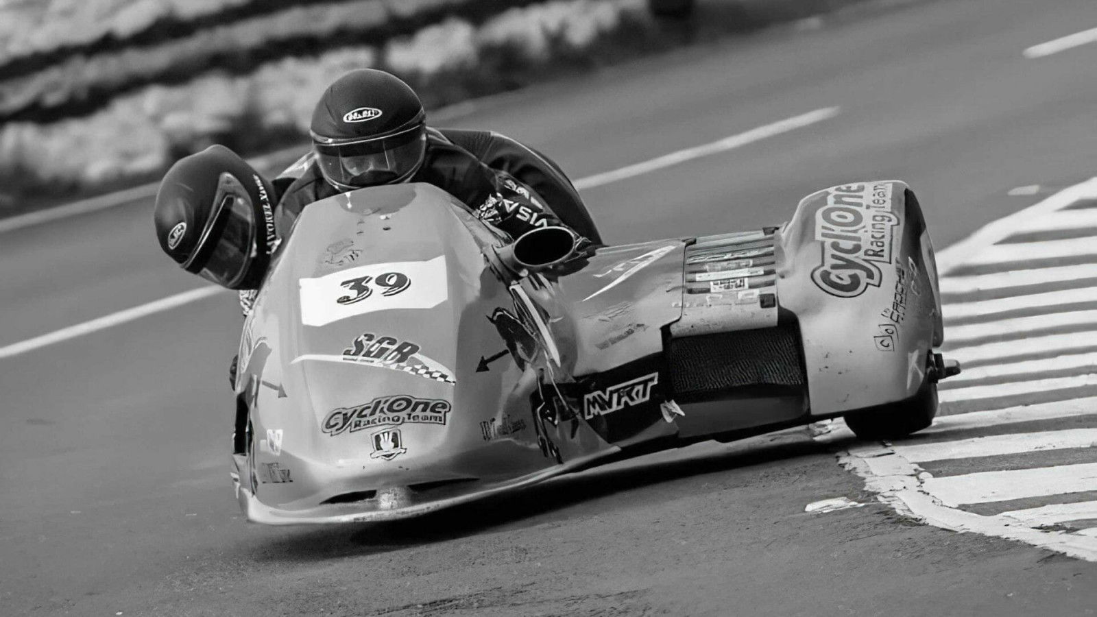 TT – Identifizierungfehler nach tödlichem Unfall 25 Oliviier Lavorel