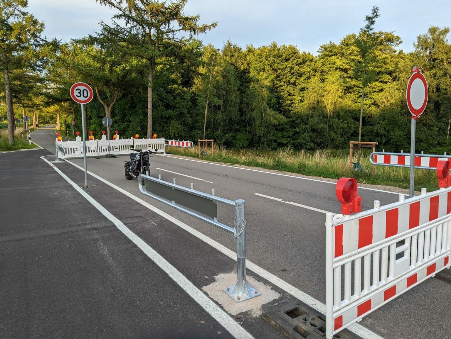 Borgloher Straße bei Georgsmarienhütte: Schrankensperrung am Wochenende – Überblick & Chronik Schrankensperrung steht 3