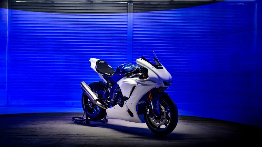 Yamaha R1 GYTR 2023 Yamaha R1 GYTR 2023 16