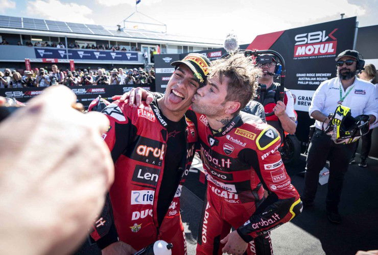 World Superbike Championship: Alvaro Bautista wins race 2 at Phillip Island 75 AP20853 UC484682 High