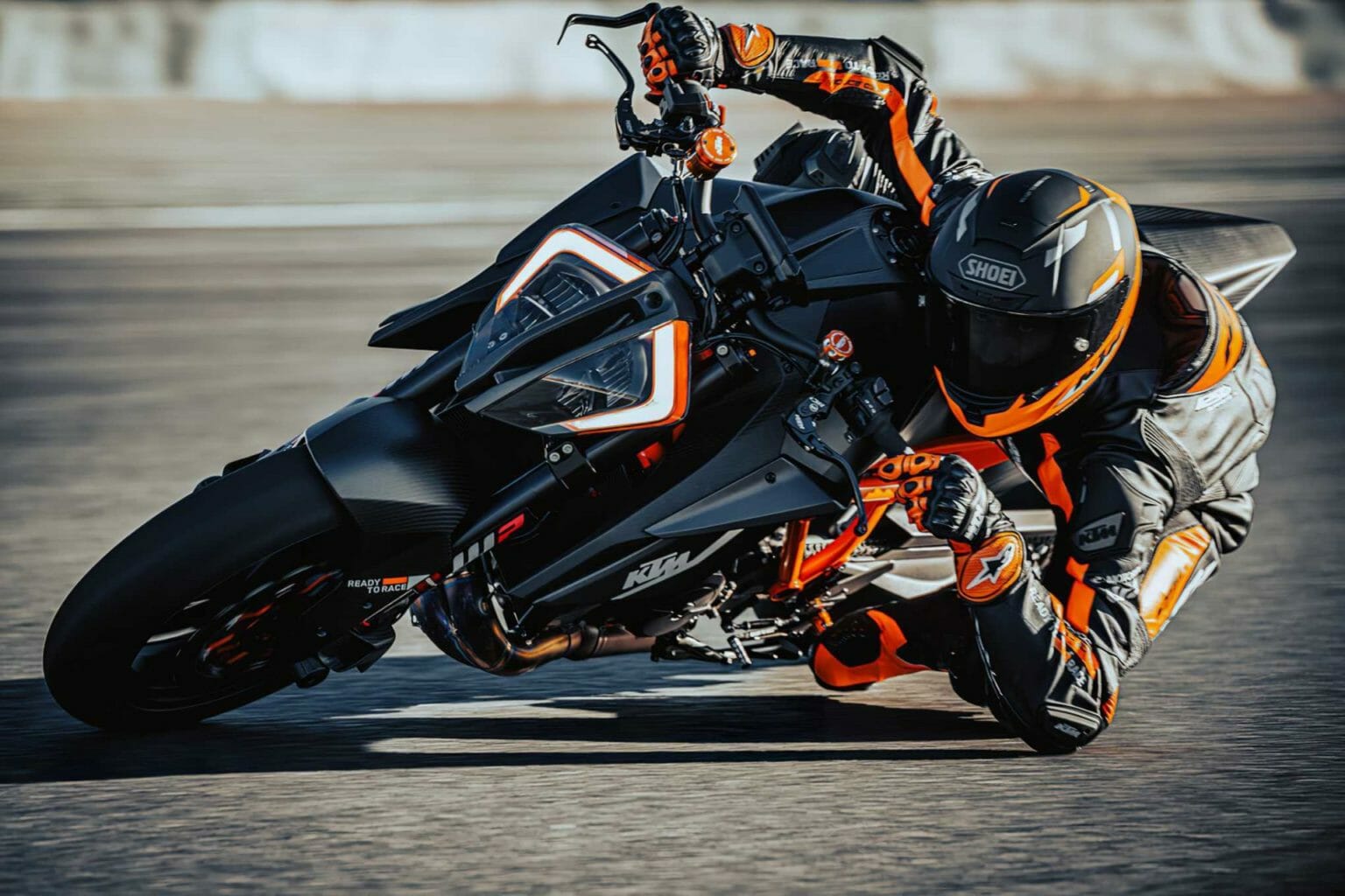 KTM 1290 SUPER DUKE RR 2023: Limitierte Auflage des ultimativen Hyper-Naked-Bikes 2023 KTM 1290 SD RR