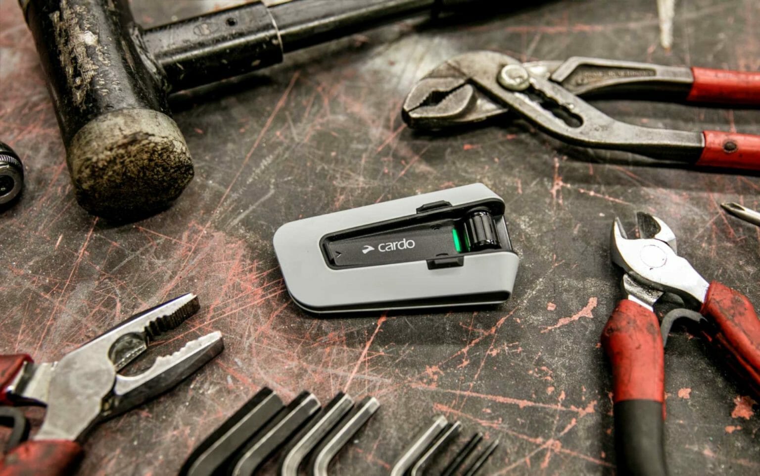 Personalized communication systems: Cardo presents PACKTALK CUSTOM Cardo Systems PACKTALK Custom lifestyle