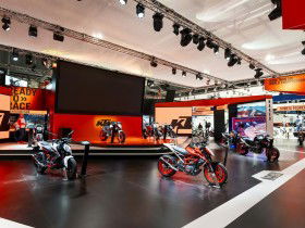 Namenswechsel und Führungsumbau: Pierer Mobility AG wird zu Bajaj Mobility AG 27 KTMMessestandEICMA2019