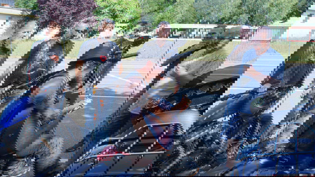 A small dream comes true – private concert for accident victims at Love Ride Ein kleiner Traum wird wahr – Privatkonzert von Marc Amacher fuer Unfallopfer am Love Ride 4