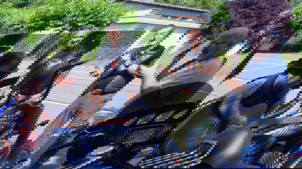 A small dream comes true - private concert for accident victims at Love Ride 1 Ein kleiner Traum wird wahr – Privatkonzert von Marc Amacher fuer Unfallopfer am Love Ride 5