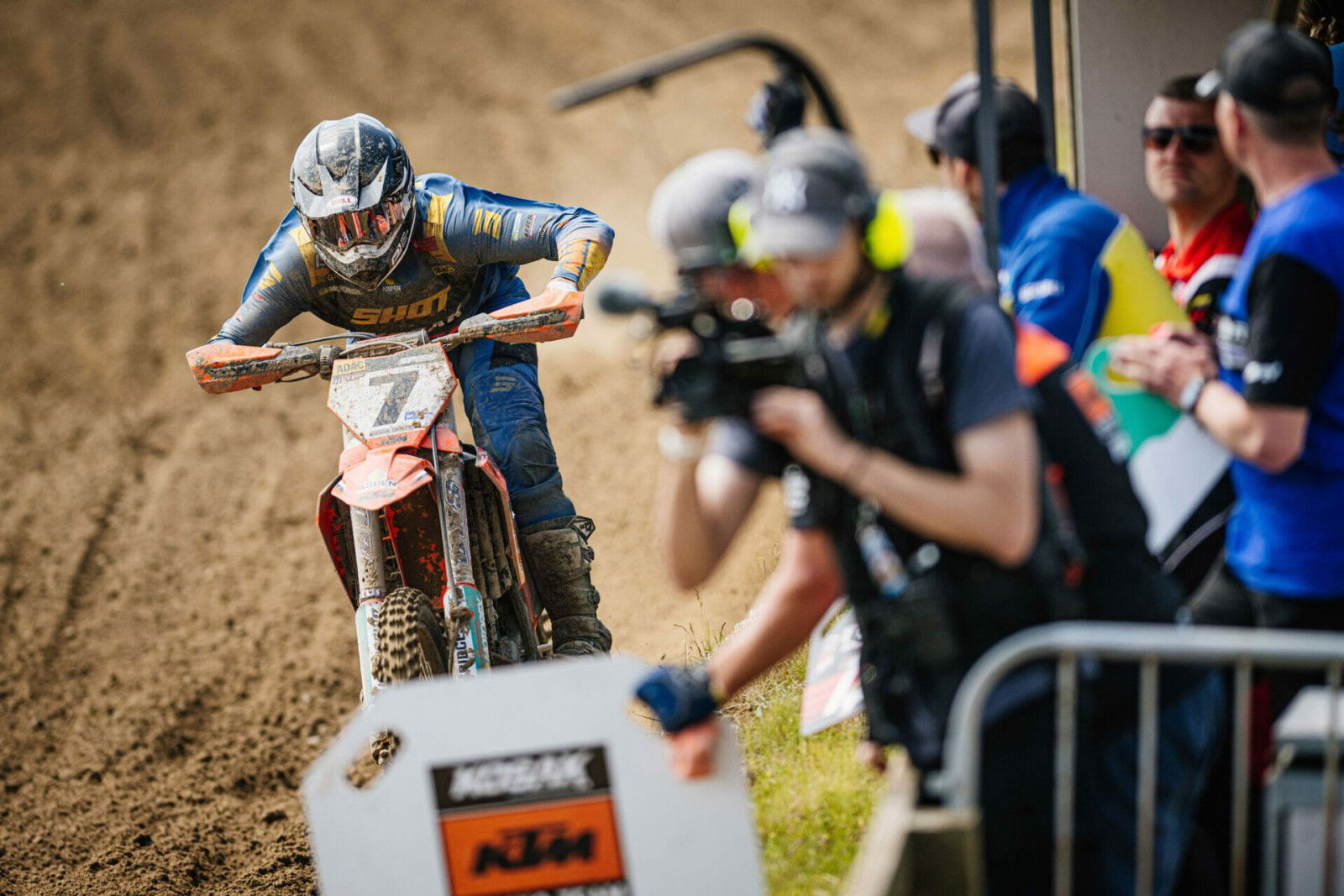 Schlüsselmomente im ADAC MX Masters: Tensfeld als mögliche Entscheidungsbühne 25 b322685bf209613192acf793f5a7408d