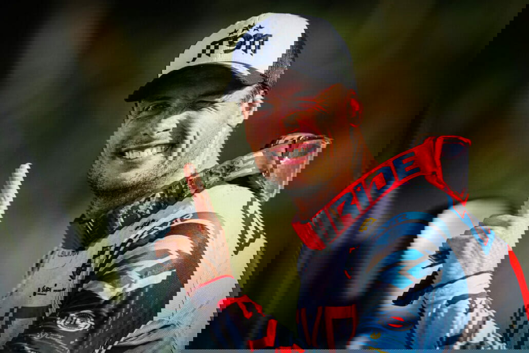 Samstagssiege in Holzgerlingen: ADAC MX Masters zieht Fans in seinen Bann 30 Jordi Tixier freut sich ueber einen weiteren Laufsieg im ADAC MX Masters