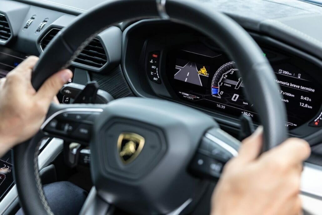 Ducati is committed to improving road safety for motorcycles: Highlights from the Connected Motorcycle Consortium event 4 Lamborghini Ducati Vehicle to Vehicle Technology 5 Large UC549006 High 1