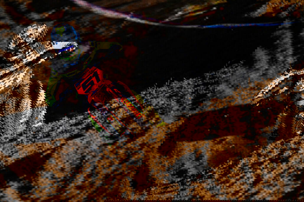 Samstagssiege in Holzgerlingen: ADAC MX Masters zieht Fans in seinen Bann 32 Oriol Oliver koennte sich nach dem Sieg im ersten Rennen am Sonntag vorzeitig zum ADAC MX Youngster Cup Champion 2023 kroenen