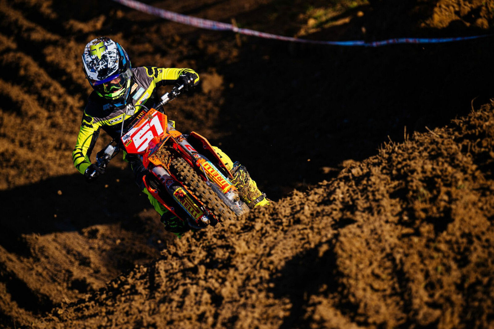 Samstagssiege in Holzgerlingen: ADAC MX Masters zieht Fans in seinen Bann 25 Oriol Oliver koennte sich nach dem Sieg im ersten Rennen am Sonntag vorzeitig zum ADAC MX Youngster Cup Champion 2023 kroenen