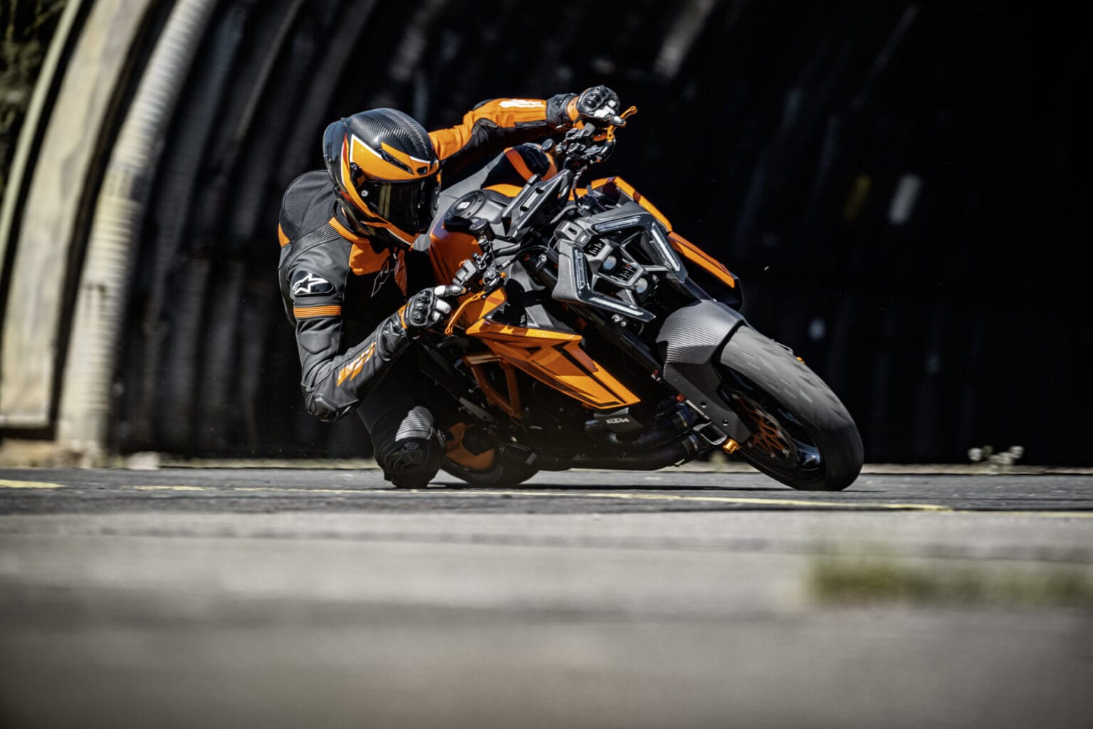 KTM 1390 SUPER DUKE R 2024 66