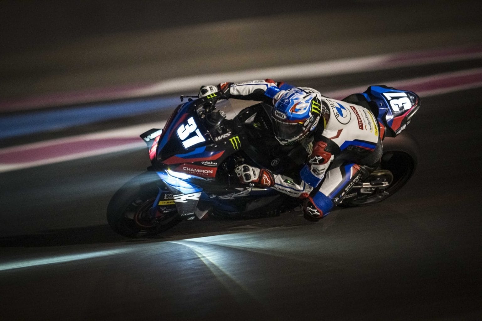 P90521690 highRes le castellet fra 14t