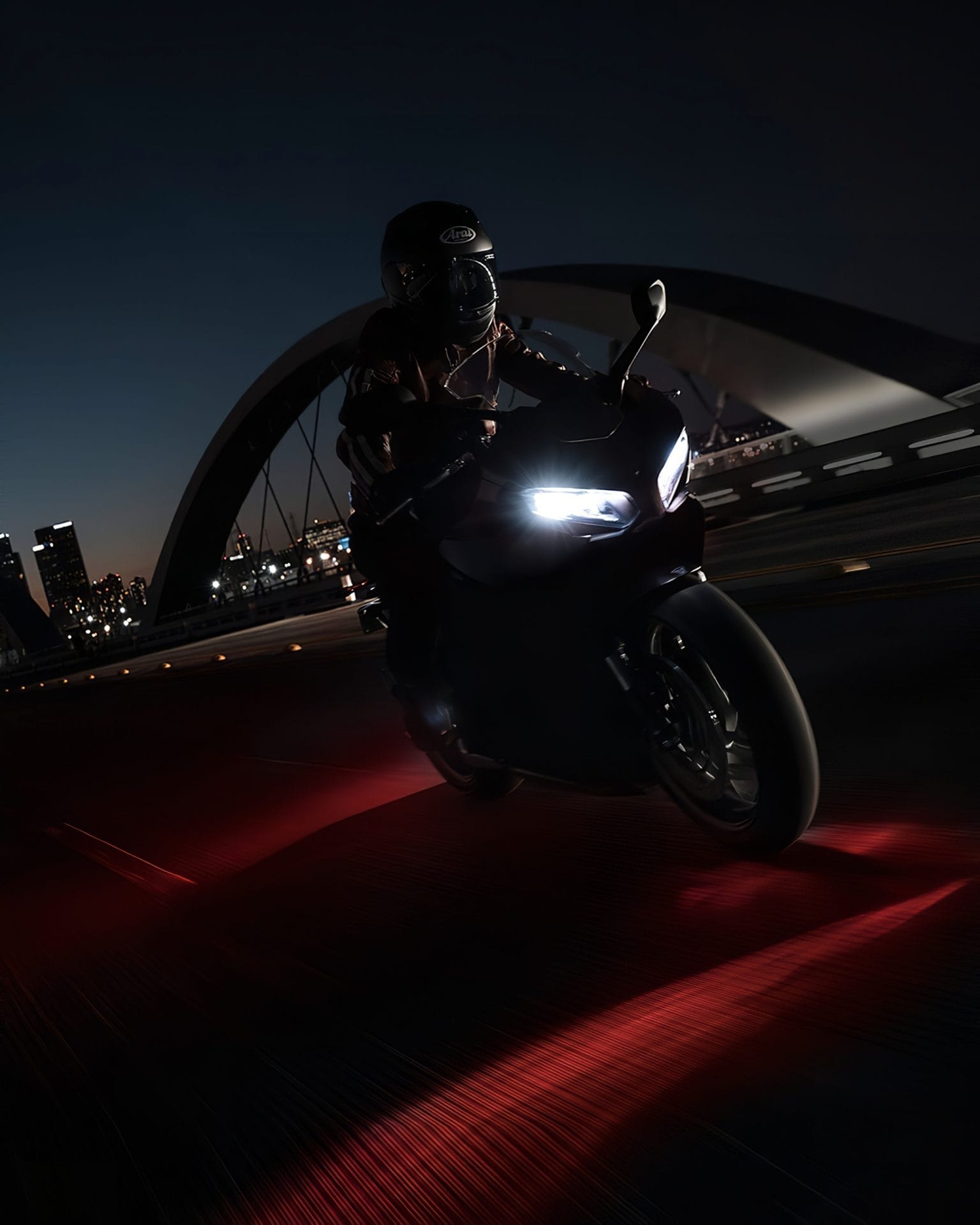 Triumph teases mysterious new model - Daytona 660? 25 Triumph 660 Geheim 3