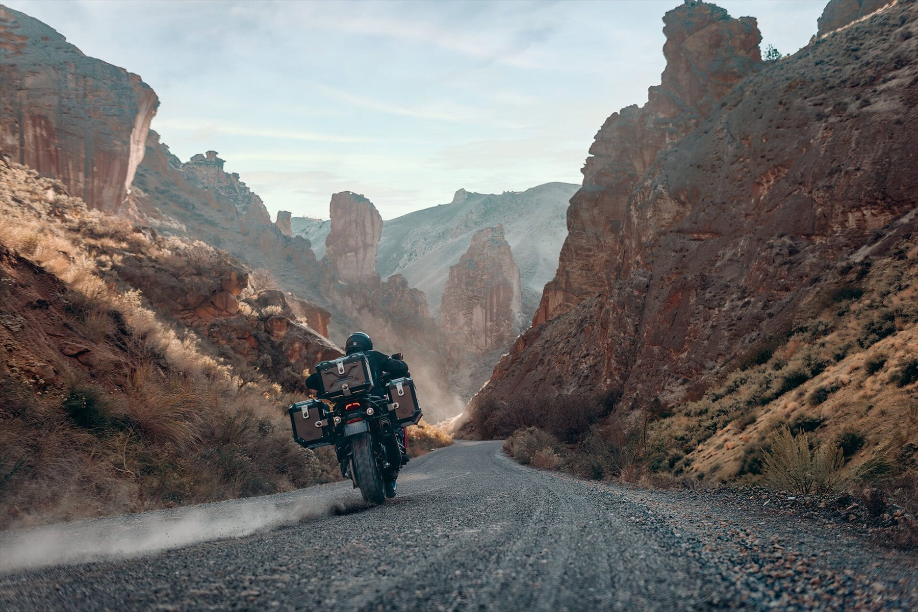 Harley verlässt Thailand: Revolution Max wird wieder in den USA gebaut 1 Harley-Davidson CVO Pan America 2024 in Seitenansicht