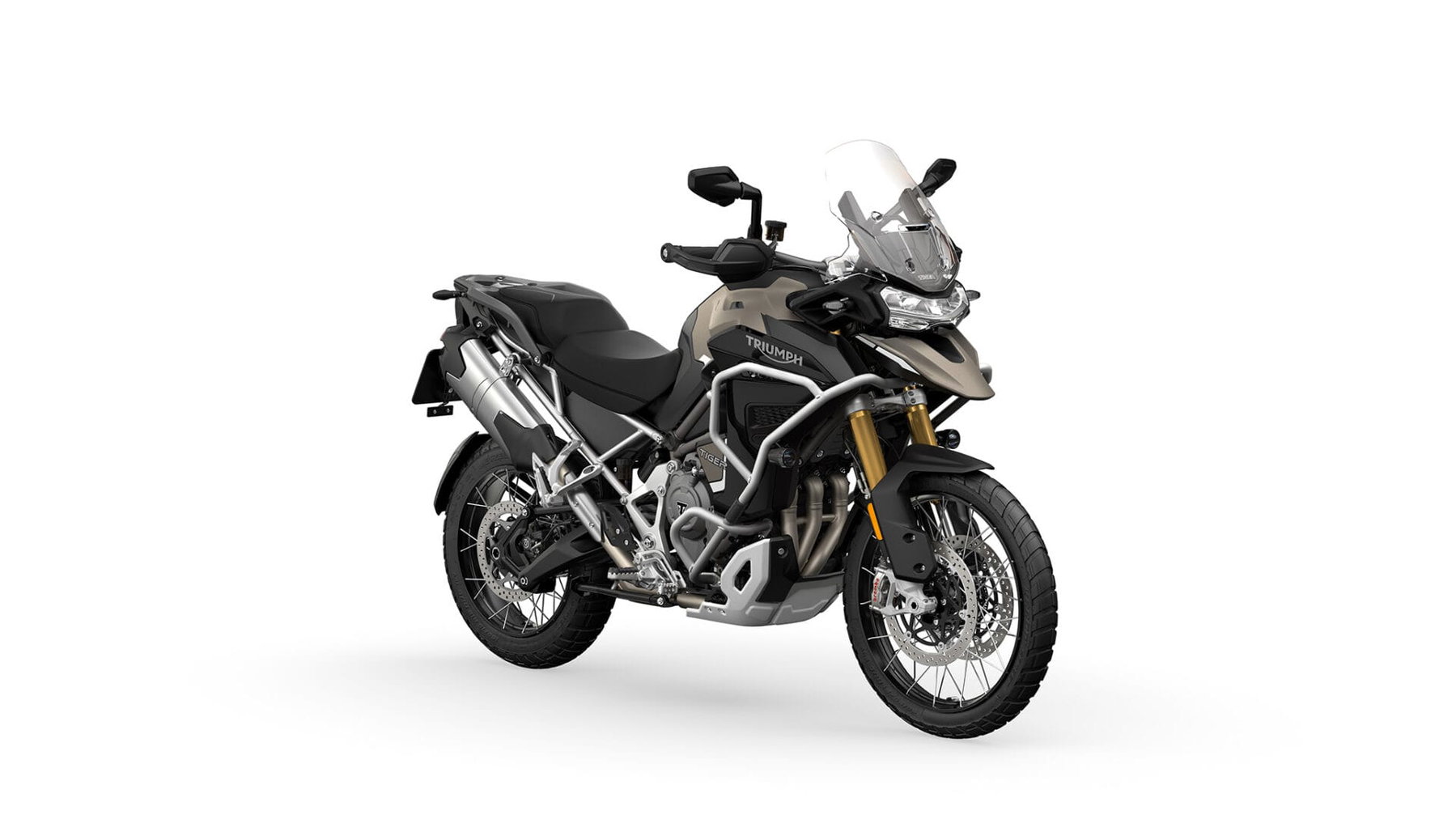 Sunderland verrät Triumphs Geheimnis: Neue Tiger 1200 auf Weltrekordfahrt 3 Triumph Tiger 1200 Rally Explorer in Matt Sandstorm, Dreiviertelansicht von rechts