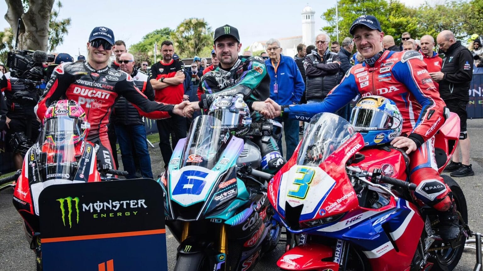Michael Dunlop: Triumph in Monster Energy Supersport TT Race 2 IOMTT 2024 Supersport TT Race 2