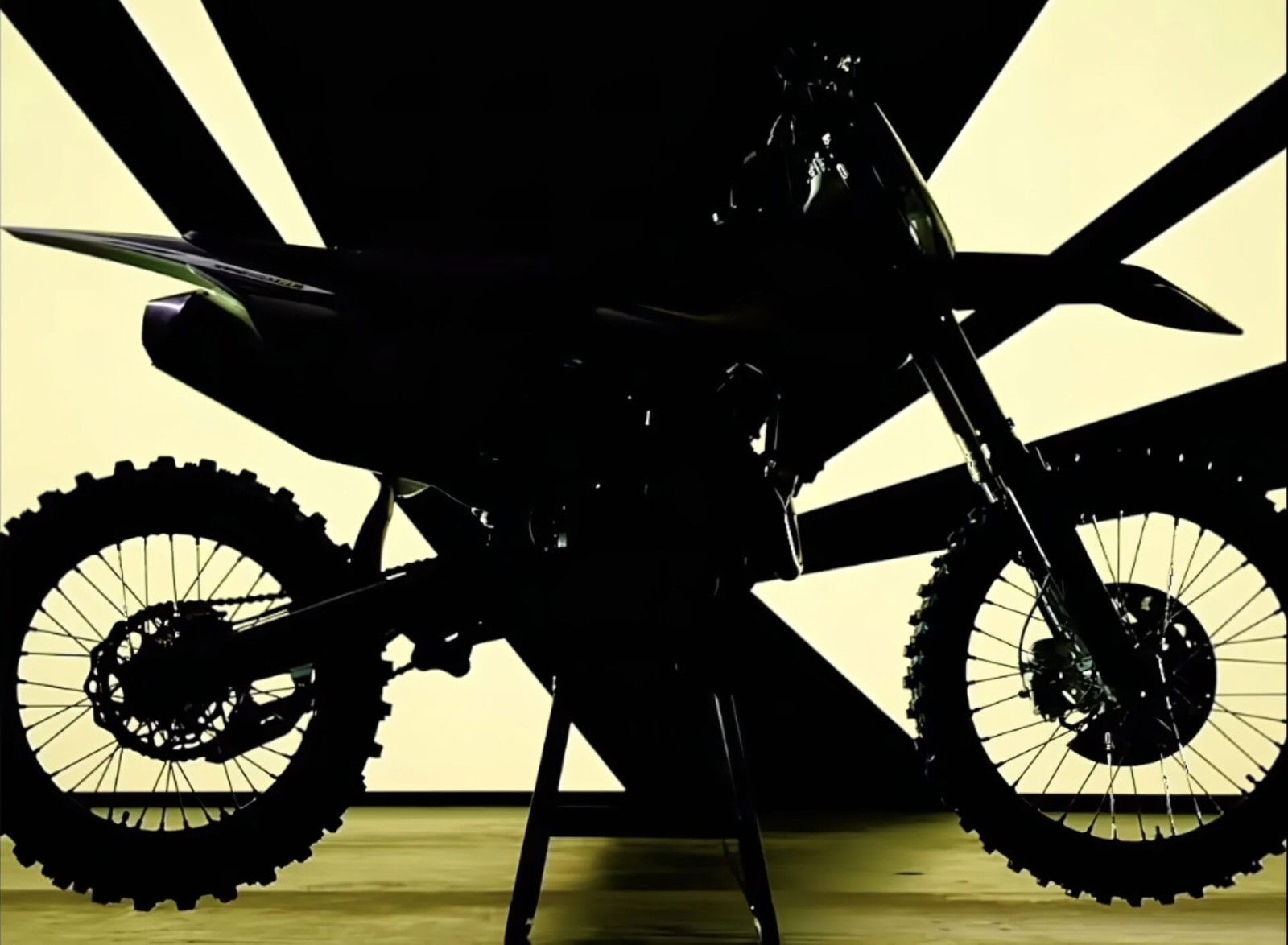 Triumph announces new TF450-RC motocross bike: Entry into the 450cc class 25 Triumph TF450 RC 1 1