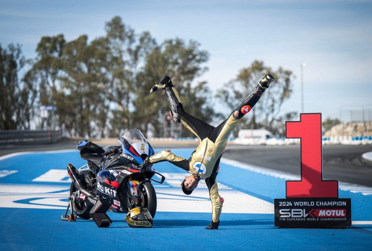 World championship finale of the 2024 WorldSBK season: BMW celebrates with Razgatlioglu and van der Mark 45 P90574840 highRes