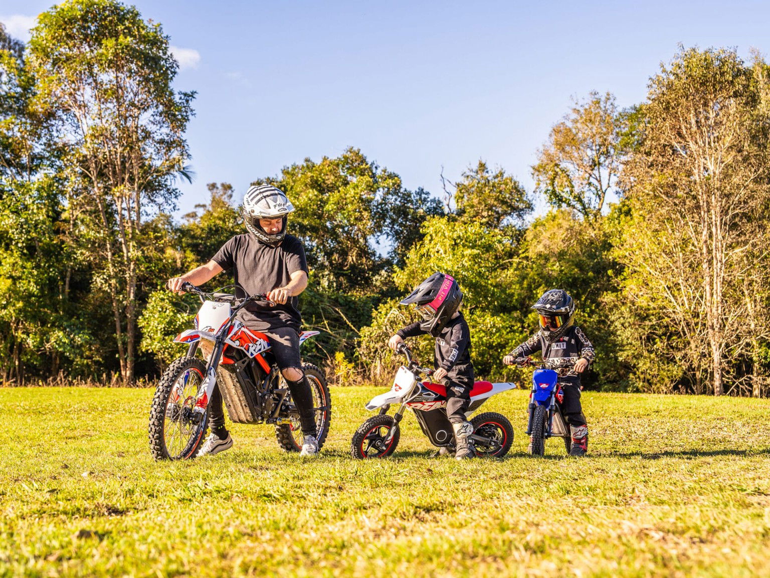 APOLLINO RFN „Warrior“ Serie debütiert in Mailand und zeigt den bahnbrechenden Warrior Pro im elektrischen Off-Roading Picture22