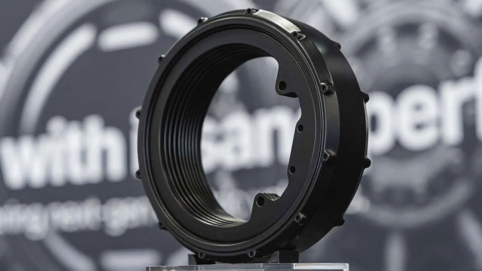 New electric motor delivers up to 1,000 hp – based on a motorcycle drive system Donut Lab Elektromotor 1