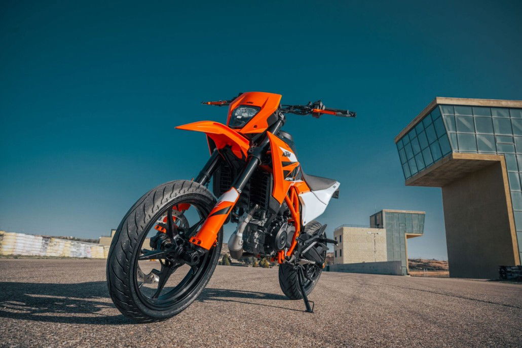 KTM 125 SMC R 15