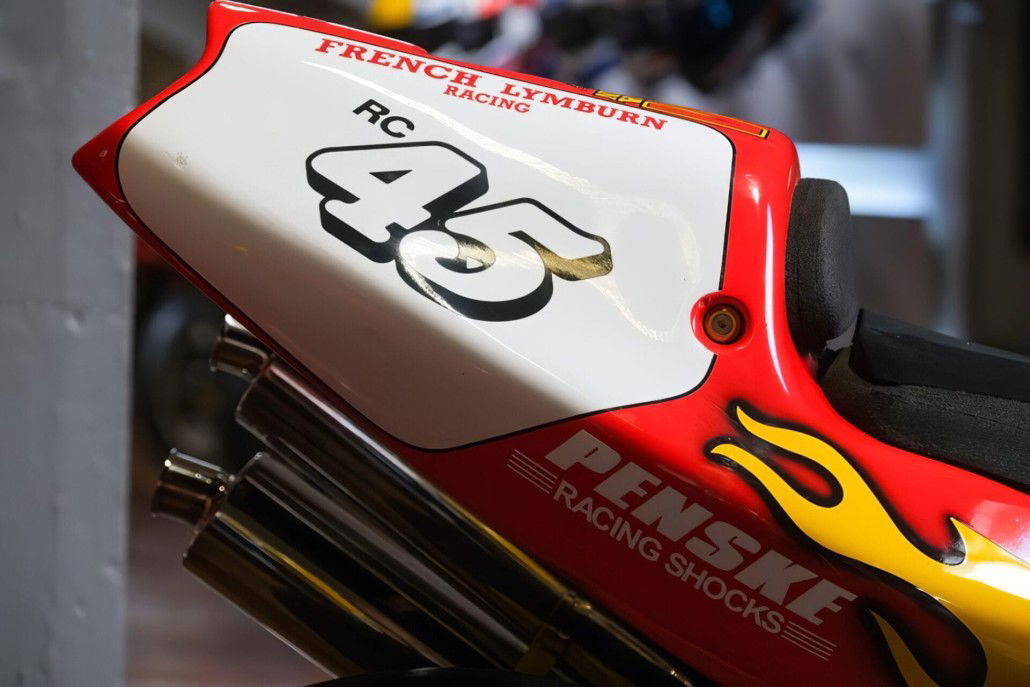 Legendäre Honda RVF750 V&M RC45 steht zum Verkauf – Ein Stück Rennsportgeschichte 35 Honda RVF750 10 1