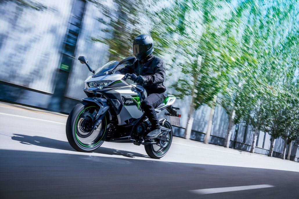 Kawasaki recalls Ninja e-1 and Z e-1 – battery problem could lead to sudden standstill KawasakiNinjae 1