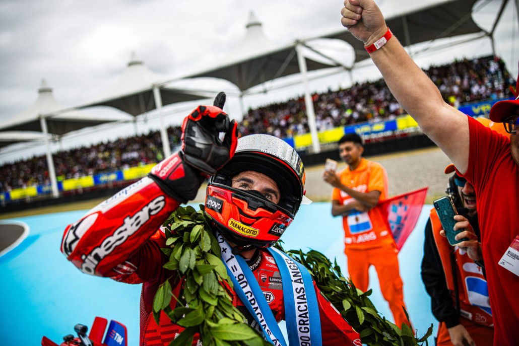 MotoGP Argentina 2025: Marc Márquez dominates, Ogura’s disqualification causes a stir Marc Marquez Argentinien 2025