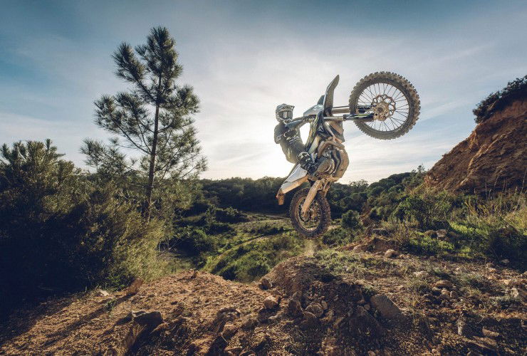 Triumph steigt ins Enduro-Segment ein: TF 250-E und TF 450-E für 2026 vorgestellt 78 TF450E MY26 DAY 2 ACTION 0425