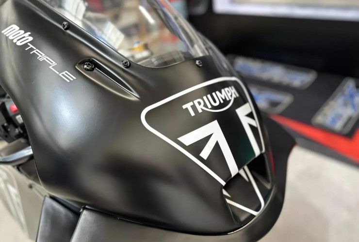 Triumph Speed Triple 1200 RS als Trackbike – radikal umgebaut für die Rennstrecke 75 Speed Triple 1200 Trackbike 4 1