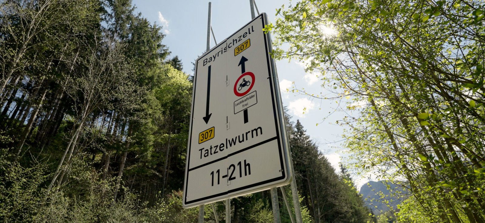 Motorcycle closure on the Sudelfeld: Between safety debate and political actionism 25 Streckensperrung Sudelfeld