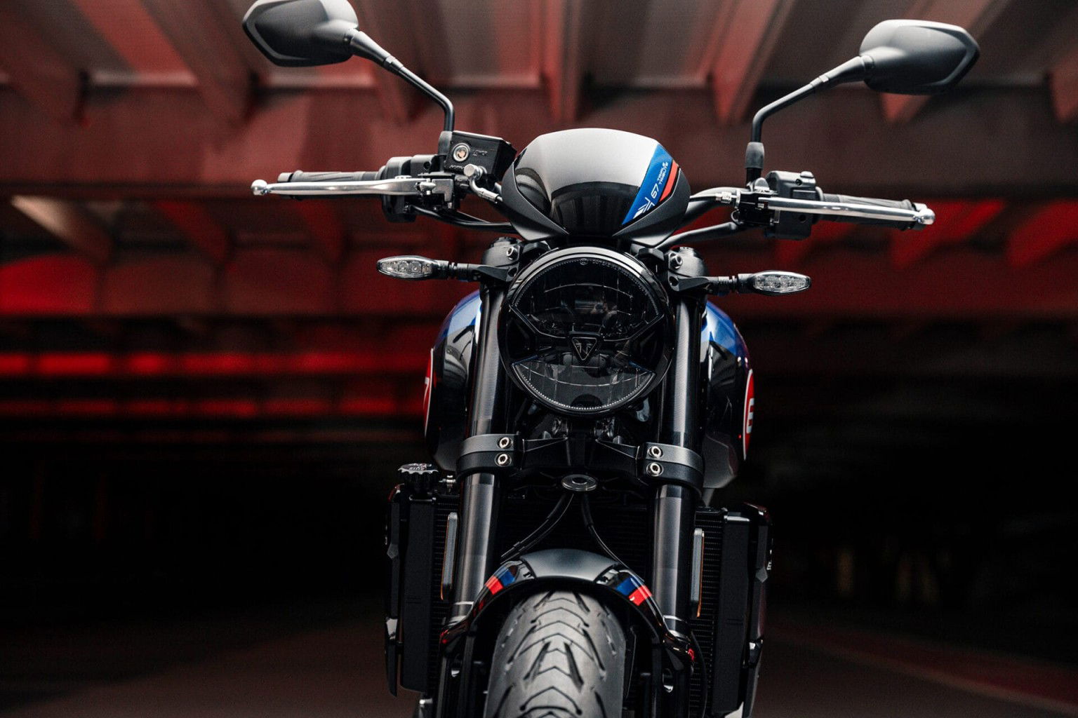 Trident 660 Triple Tribute MY26 4534 GE