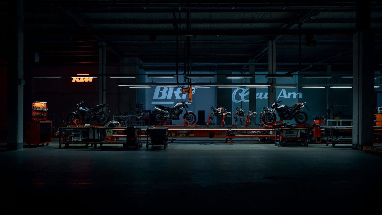 Gerüchte um BRP-Übernahme: KTM am Scheideweg – Insolvenz, Machtkampf und mögliche Rettung aus Kanada KTM Uebernahme Geruecht Upscale Kopie