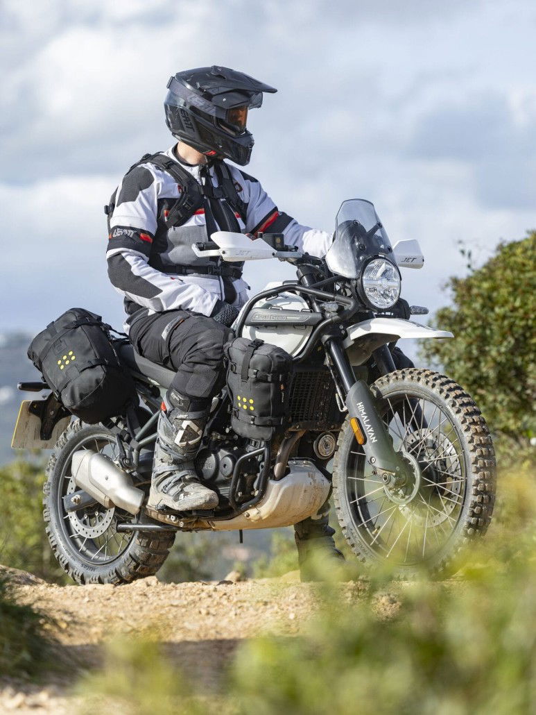 Kriega OS-BASE HIMALAYAN: Rackless-Abenteuertaschen für die Royal Enfield 3 kriega os base himalayan