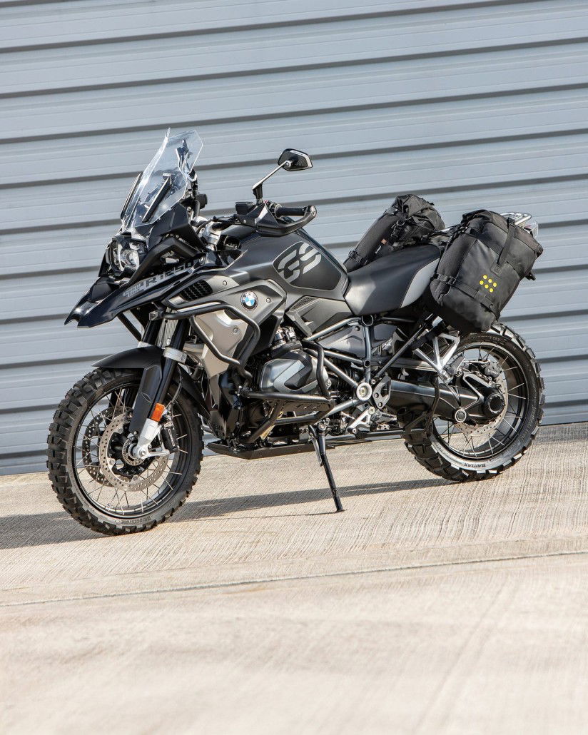 Kriega OS-BASE HIMALAYAN: Rackless-Abenteuertaschen für die Royal Enfield 7 kriega os basegs 1290 os 18s