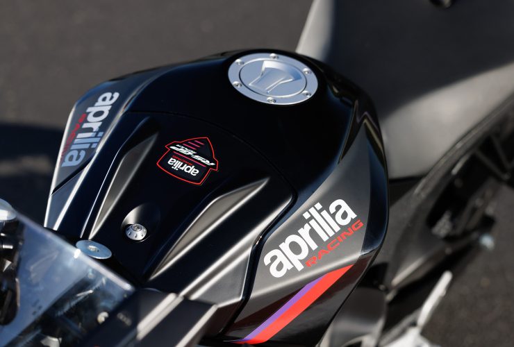 Aprilia kündigt exklusives Sondermodell X GP zum Jubiläum der RS-GP an 33 Aprilia RS 125 GP Replica 10