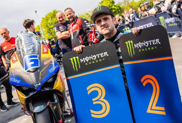 TT 2025: Michael Dunlop baut Supersport-Serie mit 32. TT-Sieg weiter aus 57 art intro ssp2 jpg